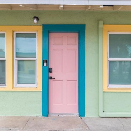 Funky House Steps 2 Ocean Center Villa Daytona Beach Exterior photo